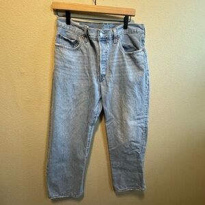Women’s Levi’s 501 ’90s Button Fly Jeans – Light Wash – W31 L27